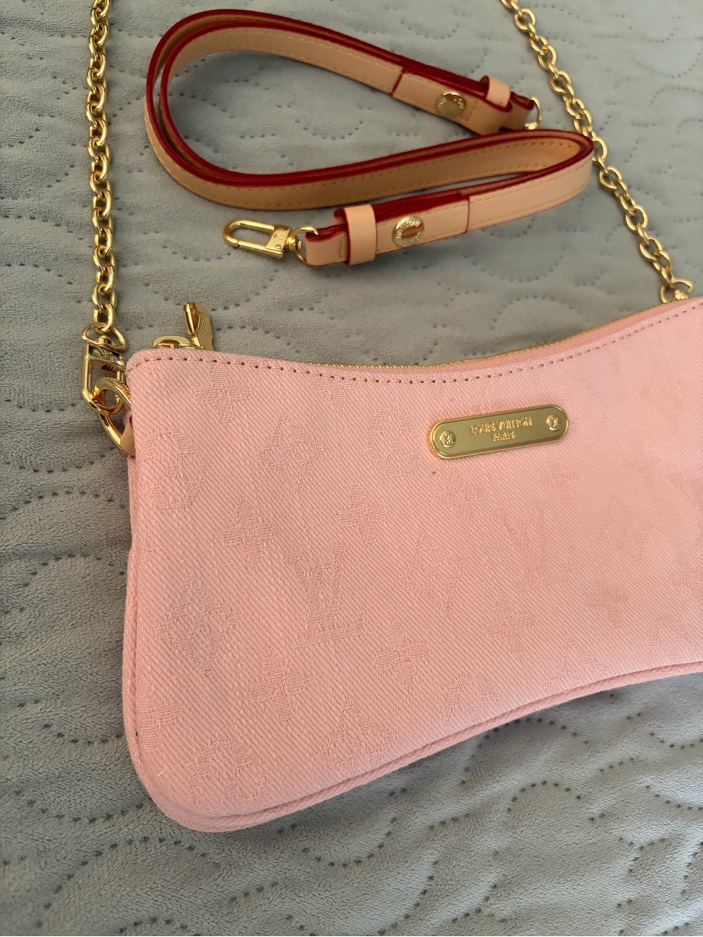 Pink Shoulder bag - Picture 2 of 4